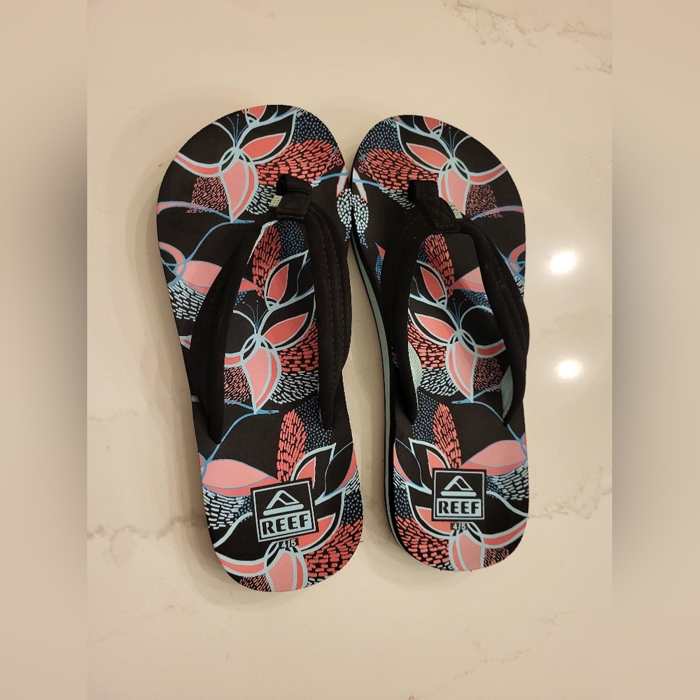 Youth REEF Thong Sandals!*